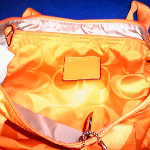 New Orange Coach Getaway Signature Nylon Packable Weekender Tote - Picture 4 of 8